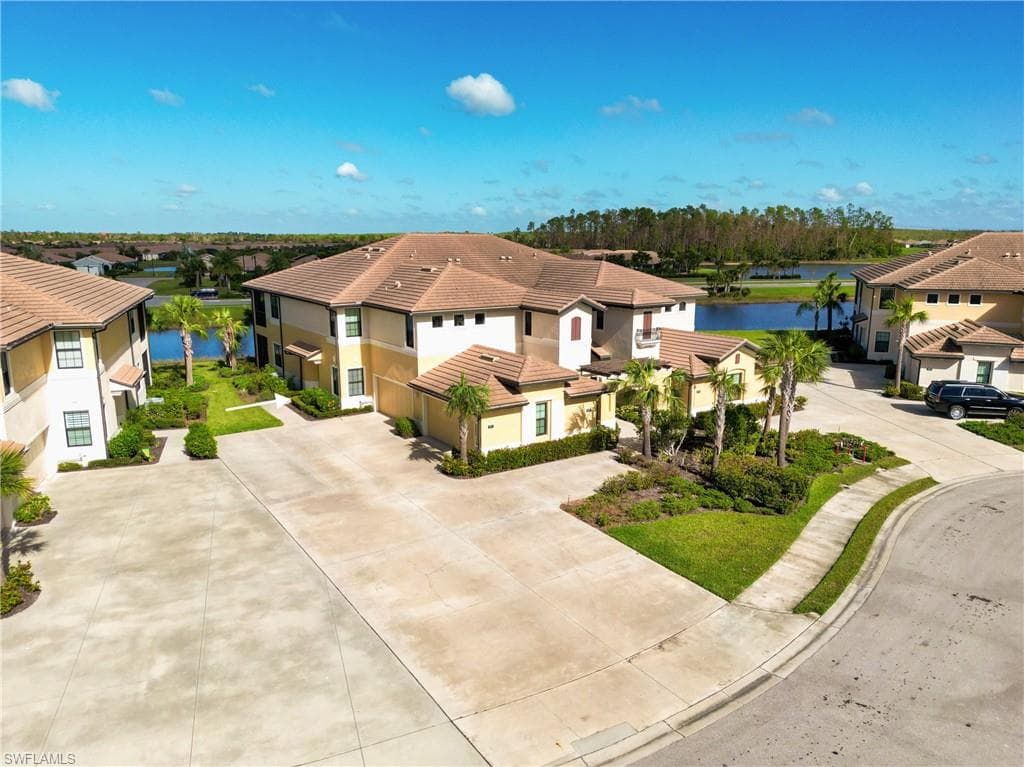 10458 Casella WAY 101 FORT MYERS, FL 33913
