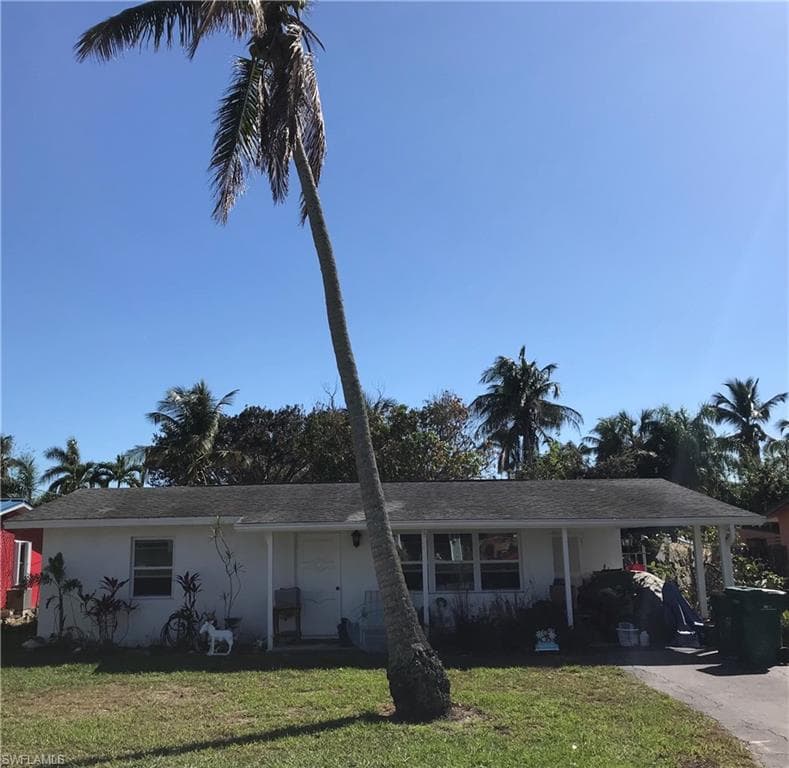 2164 Jefferson AVE NAPLES, FL 34112