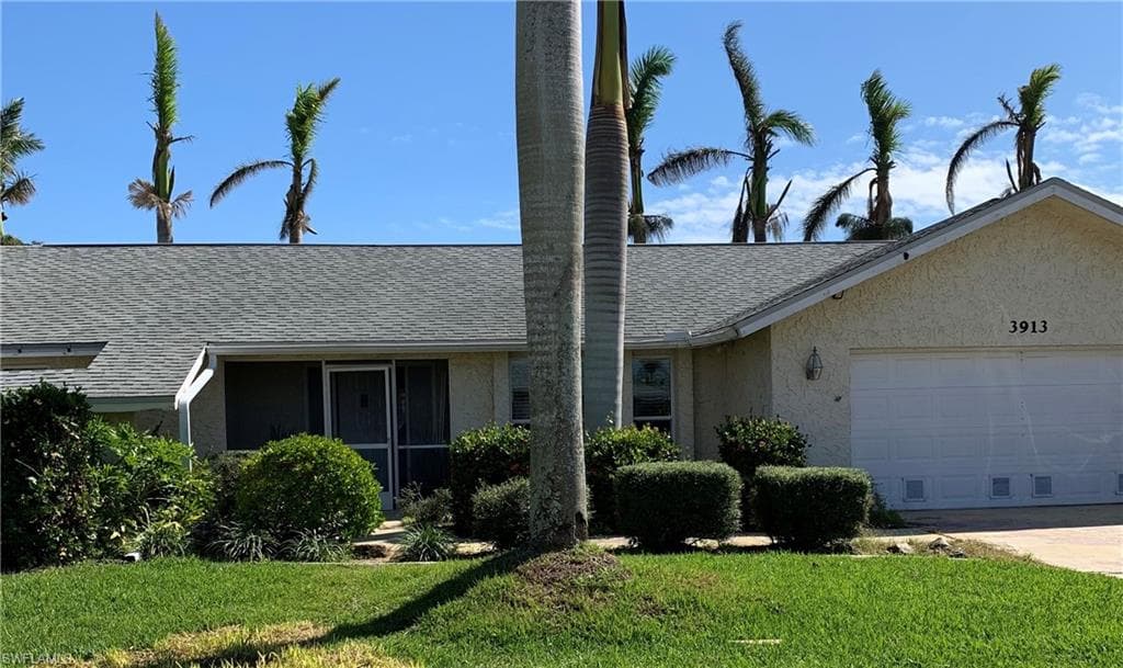 3913 SE 19th AVE CAPE CORAL, FL 33904
