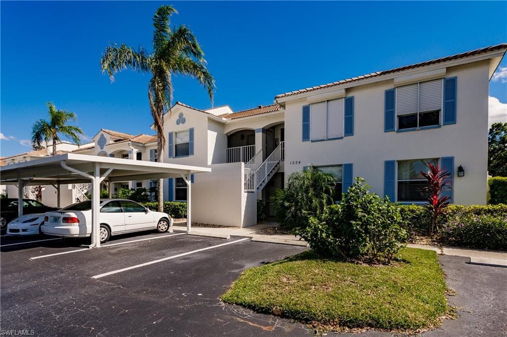 1024 Mainsail DR 512 NAPLES, FL 34114