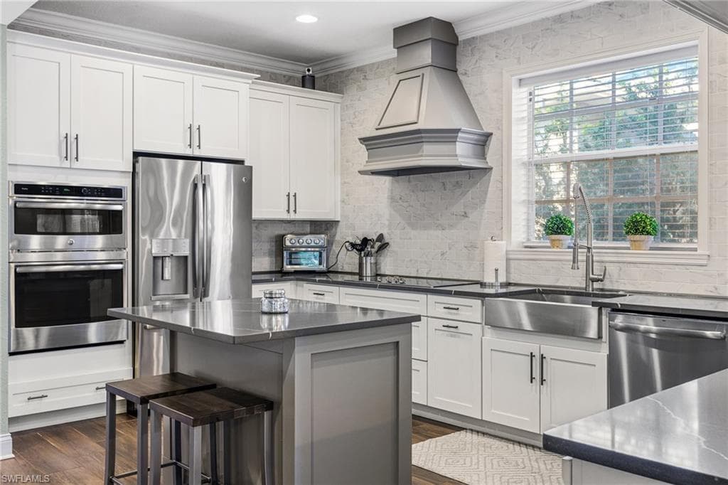 4628 1/2 Longfellow TAMPA, FL 33629