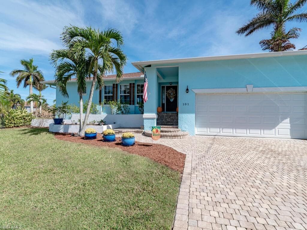 101 San Salvador ST NAPLES, FL 34113