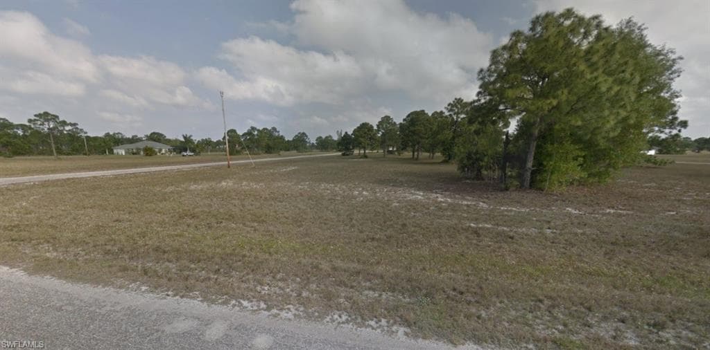 3923 NW 47th ST CAPE CORAL, FL 33993