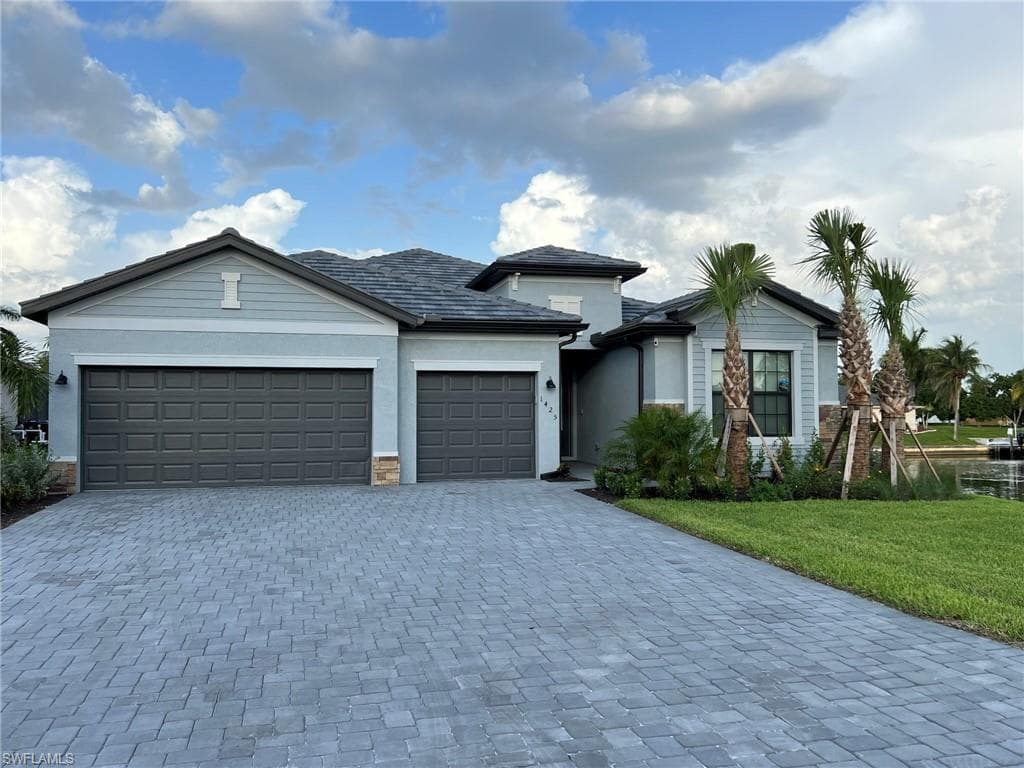 1425 SE 10th AVE CAPE CORAL, FL 33990