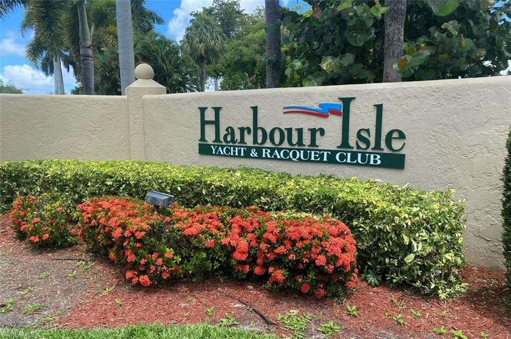 15191 Harbour Isle DR FORT MYERS, FL 33908