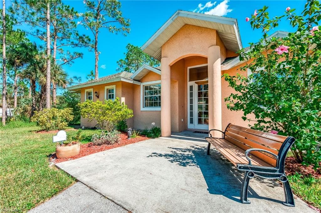 3195 10th AVE NE NAPLES, FL 34120