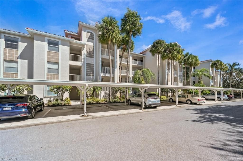 8555 Naples Heritage DR 243 NAPLES, FL 34112