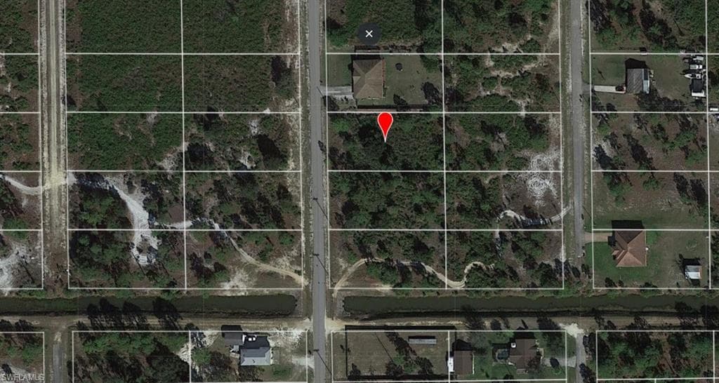 404 Moore AVE LEHIGH ACRES, FL 33972