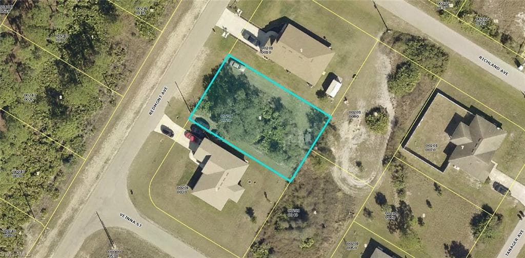 1928 Redmont AVE LEHIGH ACRES, FL 33972