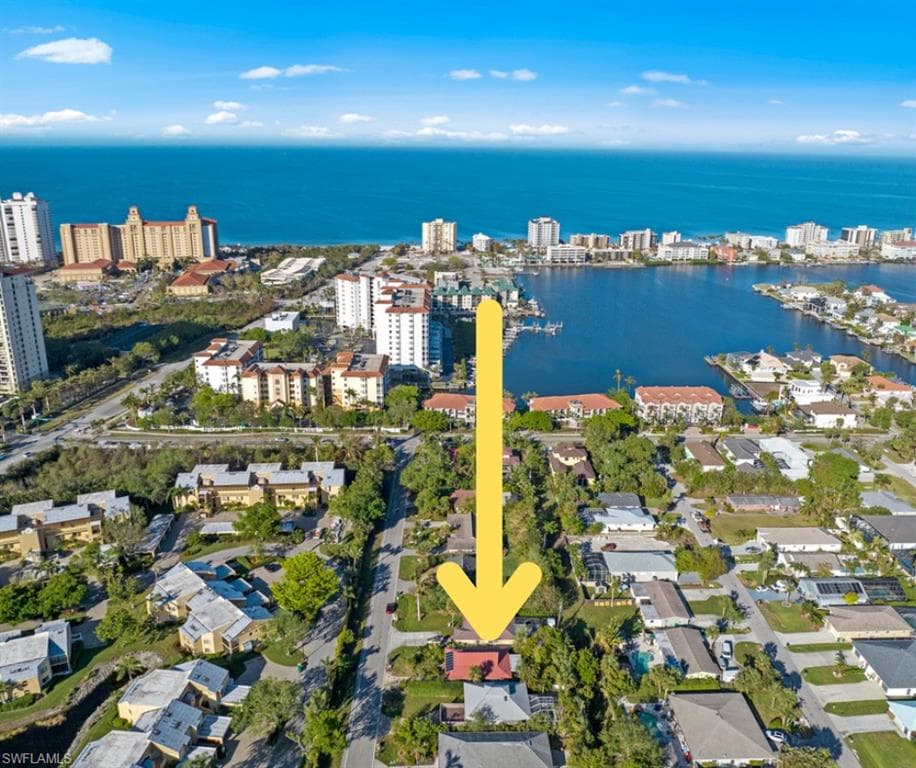 535 91st AVE N NAPLES, FL 34108
