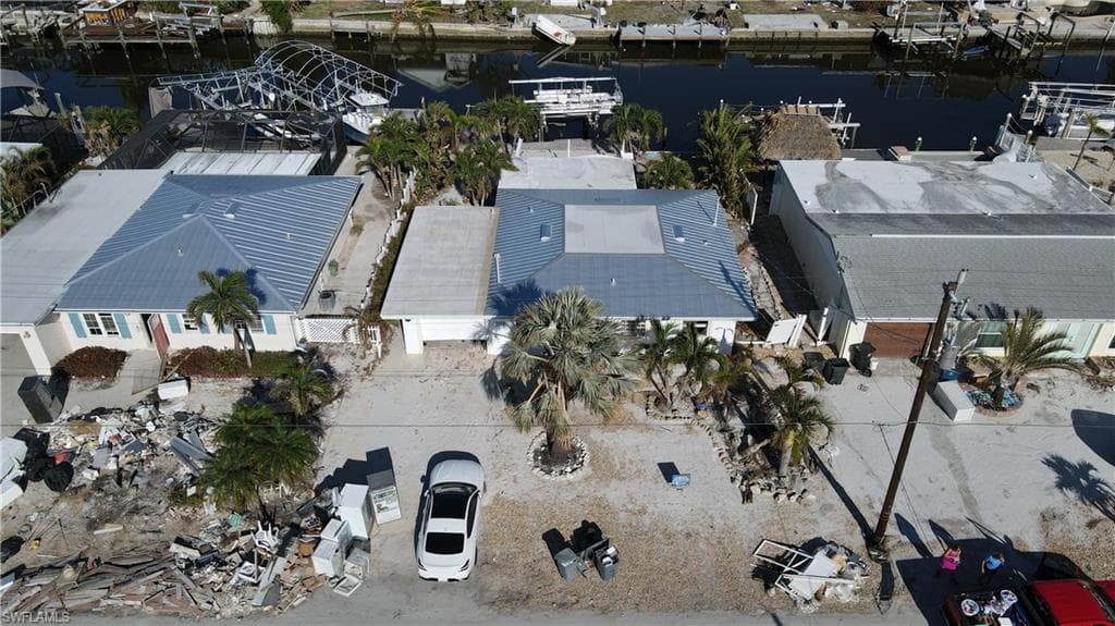125 Albatross ST FORT MYERS BEACH, FL 33931