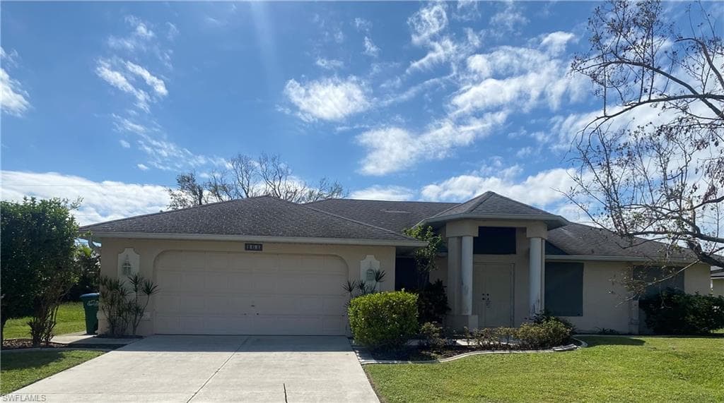 164 SE 19th LN CAPE CORAL, FL 33990