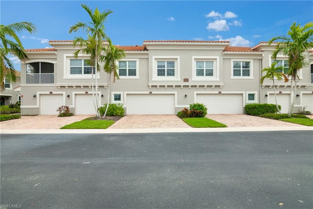 8521 Violeta ST 101 ESTERO, FL 34135