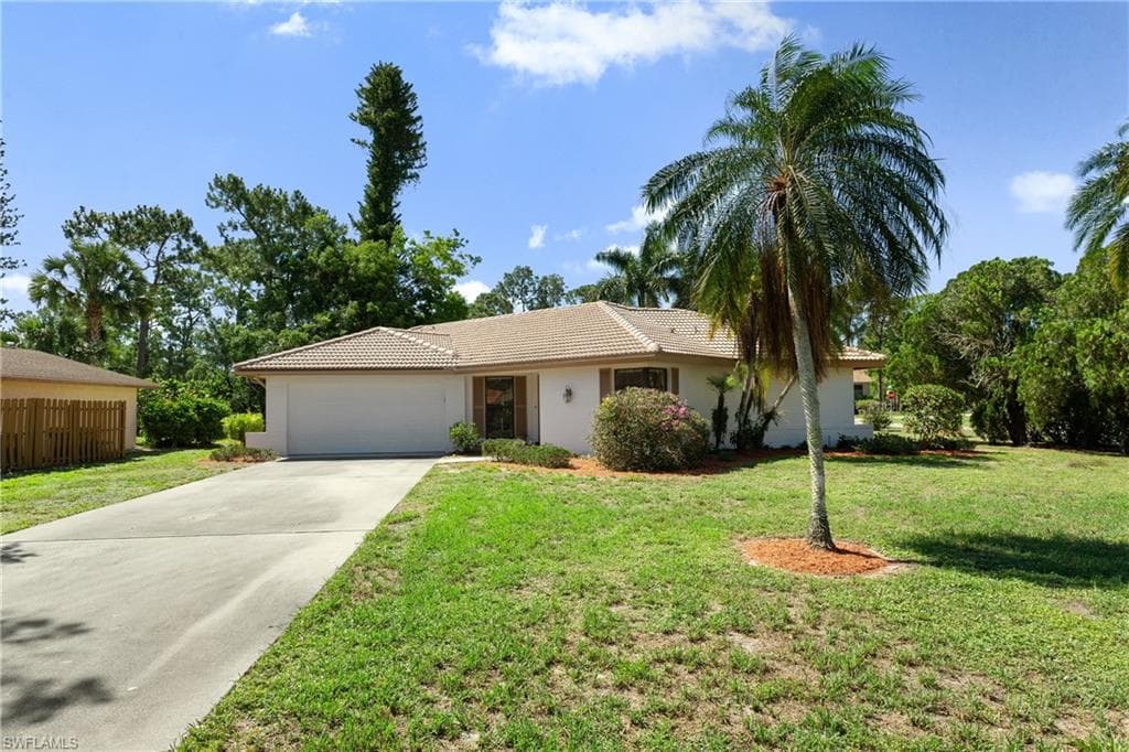 1700 Knights CT NAPLES, FL 34112