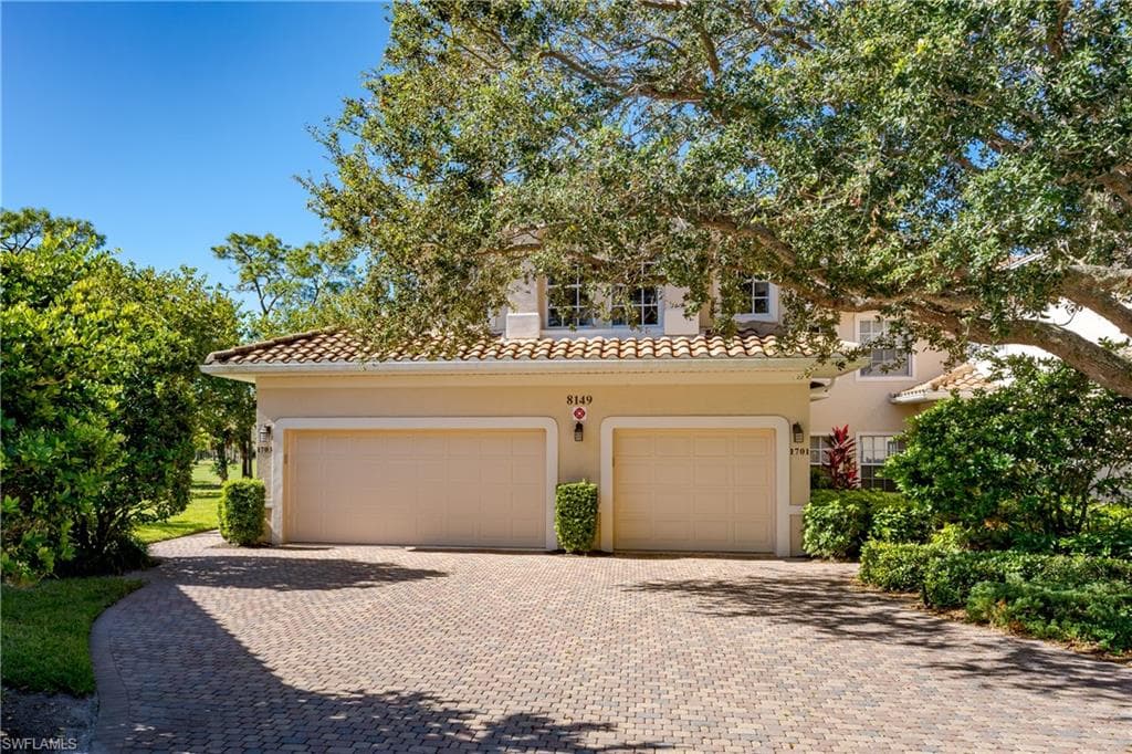 8149 Saratoga DR 1703 NAPLES, FL 34113