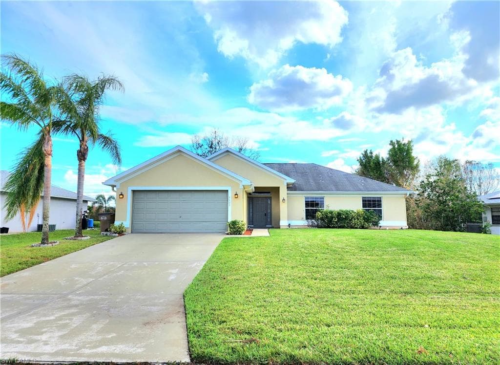1100 NE 19th TER CAPE CORAL, FL 33909