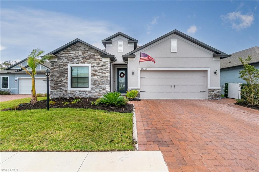 15261 Mille Fiore BLVD PORT CHARLOTTE, FL 33953