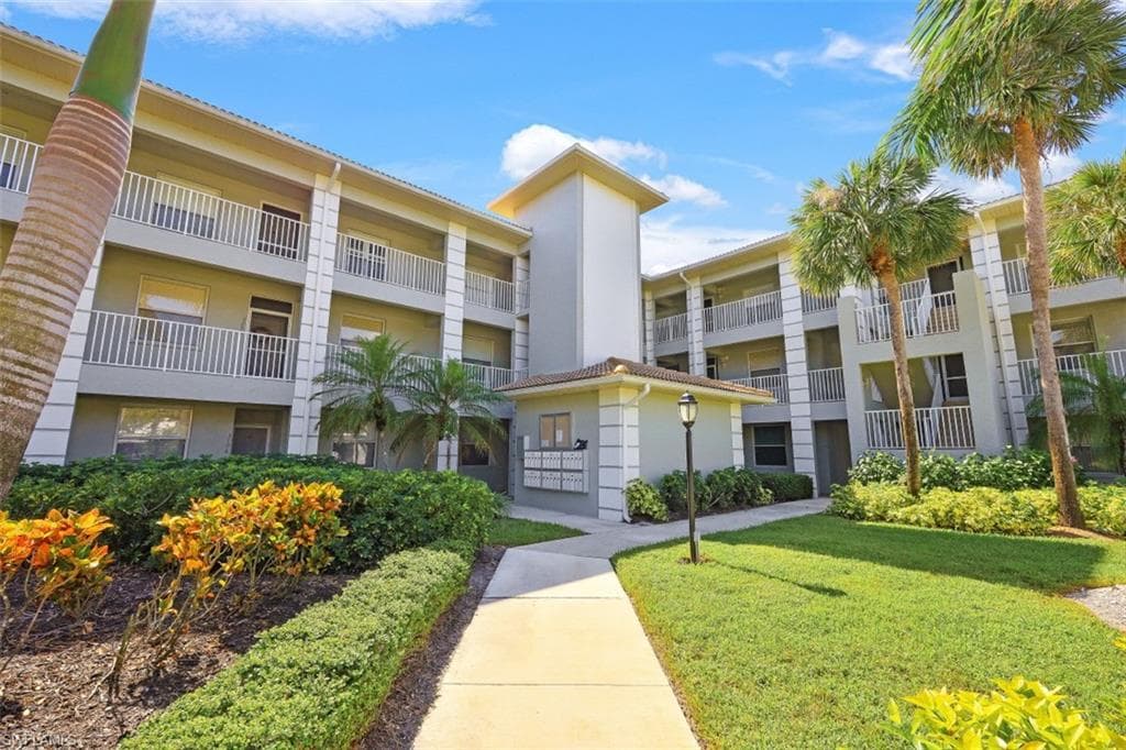 9300 Highland Woods BLVD 3308 BONITA SPRINGS, FL 34135