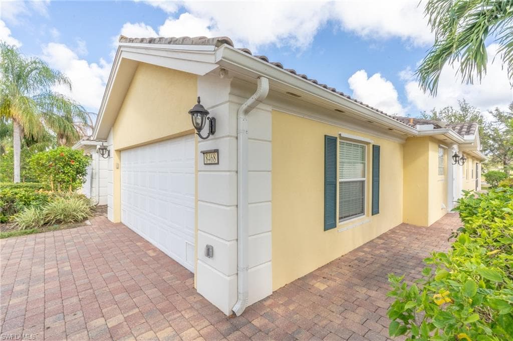 8468 Borboni CT NAPLES, FL 34114
