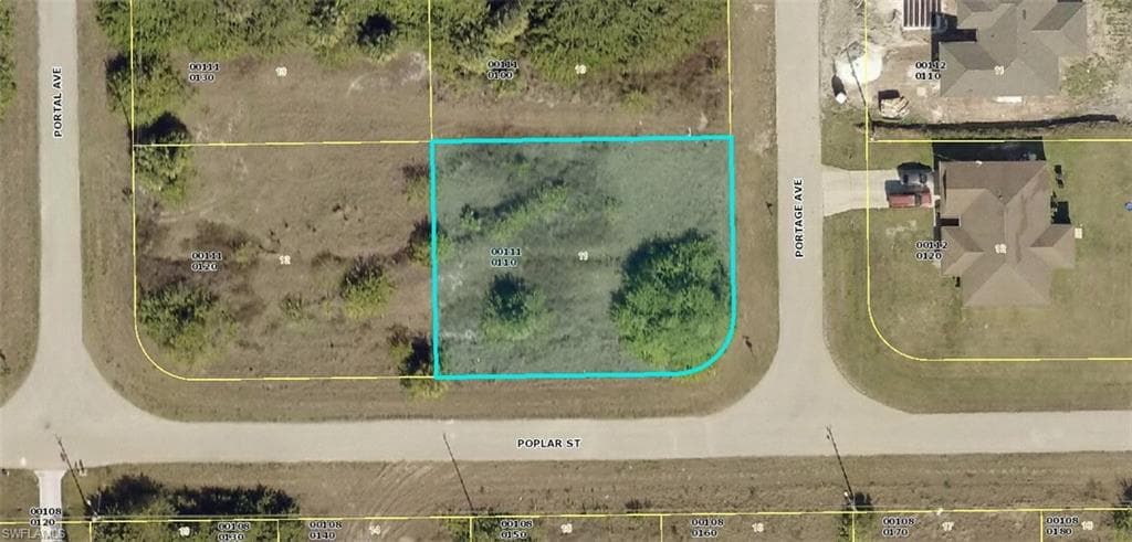 370 Portage AVE LEHIGH ACRES, FL 33974