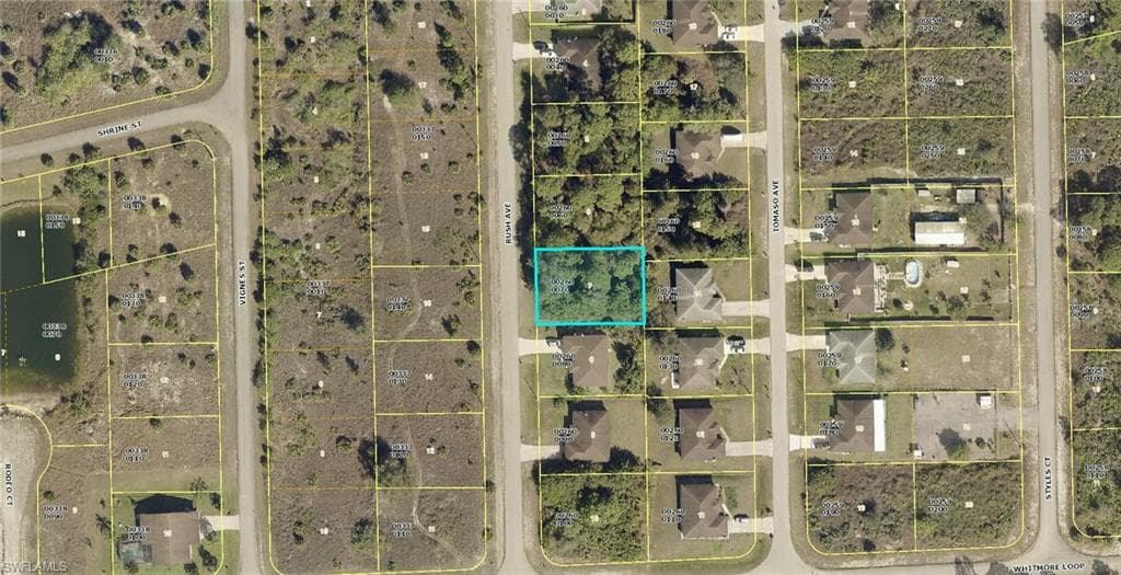1820 Rush AVE LEHIGH ACRES, FL 33972