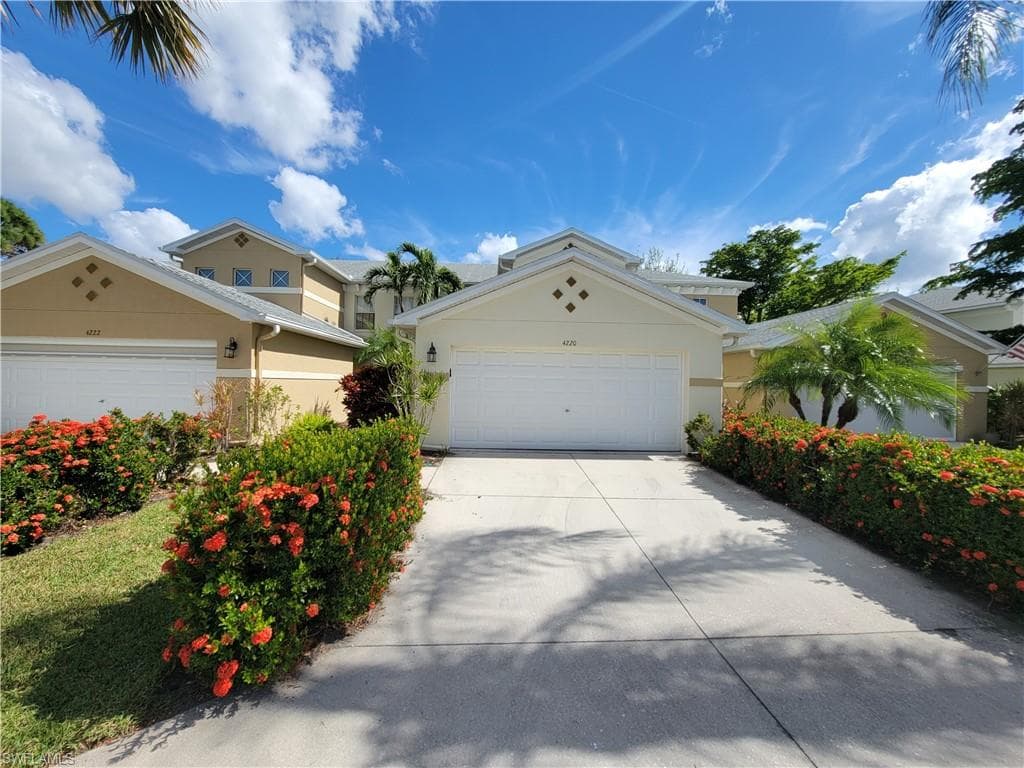 4220 Pensacola AVE 5202 ESTERO, FL 33928