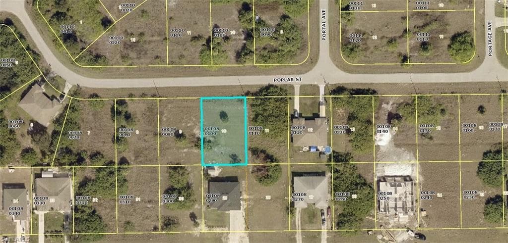 326-328 Poplar ST LEHIGH ACRES, FL 33974
