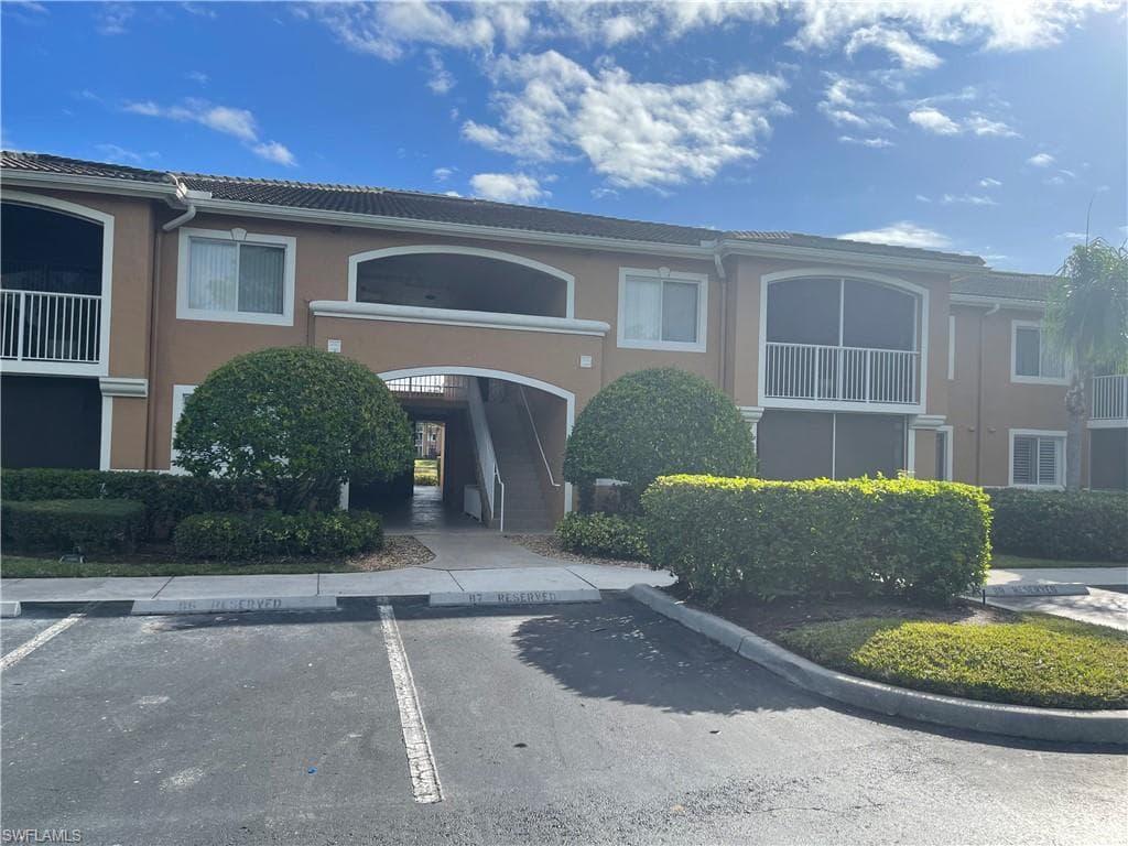 1820 Florida Club CIR 2103 NAPLES, FL 34112