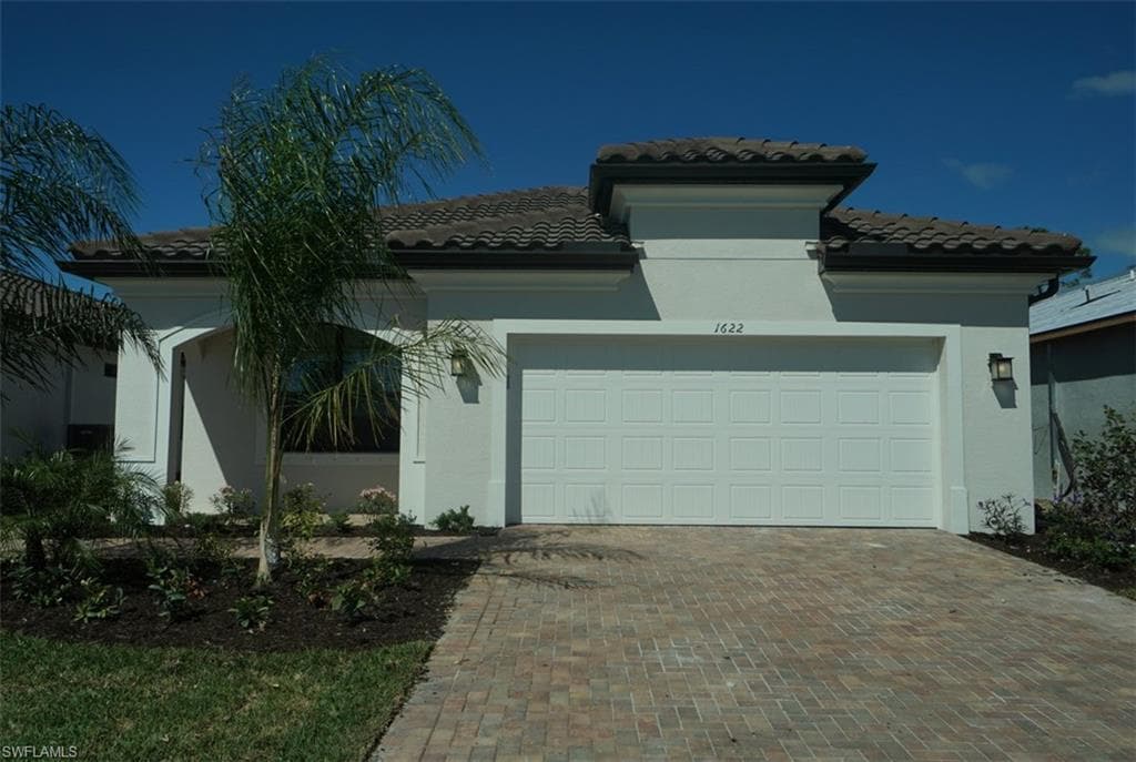 1622 Marton CT NAPLES, FL 34113