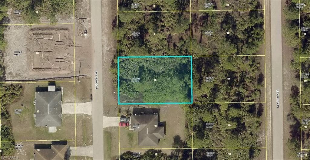 727 Holmes AVE LEHIGH ACRES, FL 33974