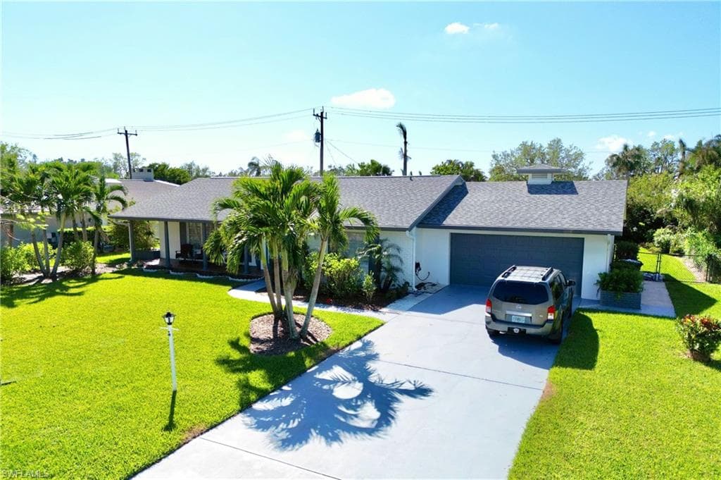 1346 Tanglewood PKWY FORT MYERS, FL 33919