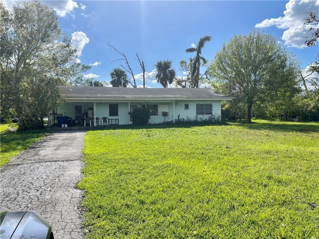 1291 Driftwood DR NORTH FORT MYERS, FL 33903