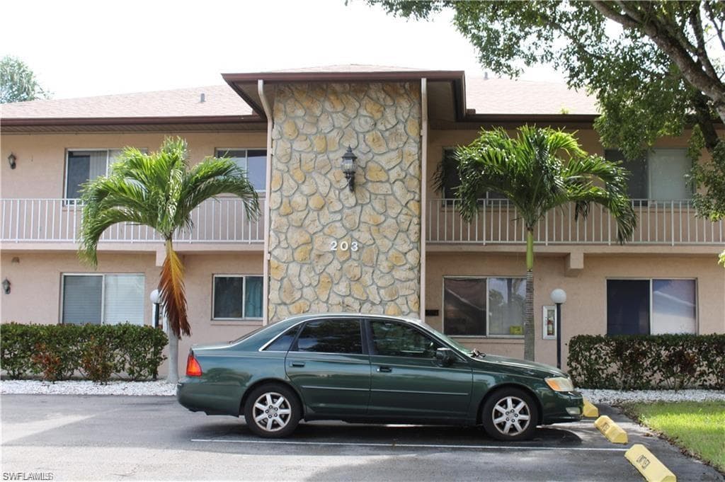 203 SE 15th PL 214 CAPE CORAL, FL 33990