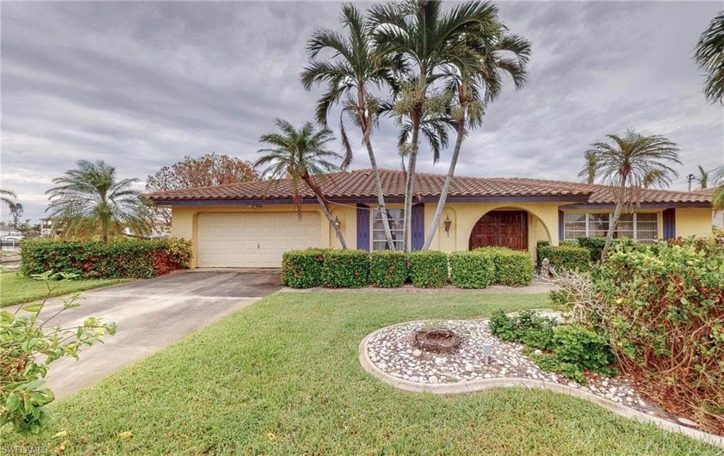1803 SE 36th TER CAPE CORAL, FL 33904