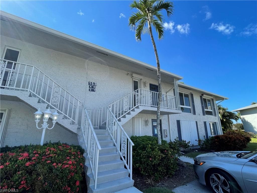 153 Lollypop LN 2 NAPLES, FL 34112