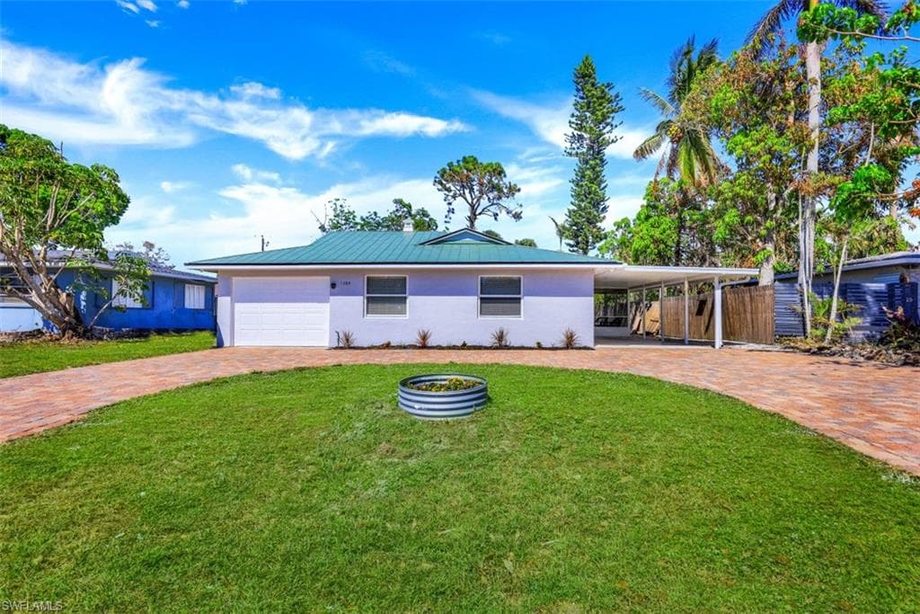 1239 Cooper DR NAPLES, FL 34103