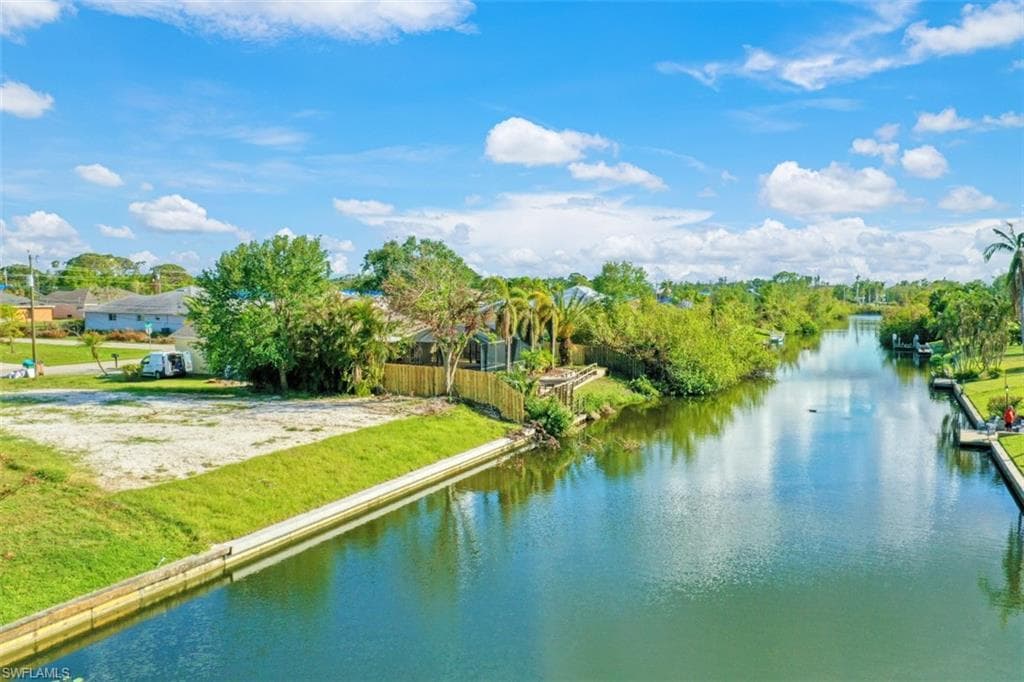 106 SE 23rd PL CAPE CORAL, FL 33990
