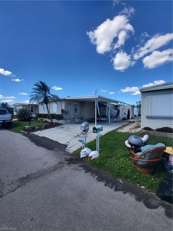 5509 Colonial RD NORTH FORT MYERS, FL 33917