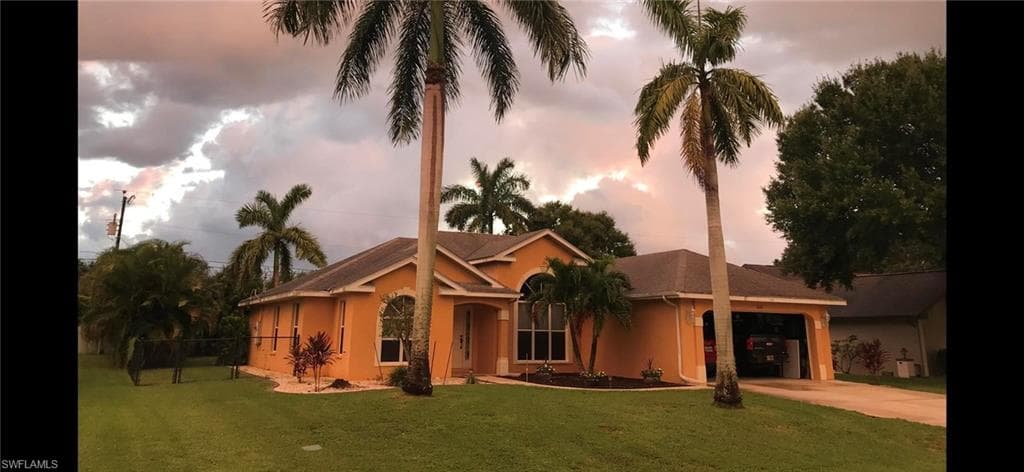 806 SW 3rd AVE CAPE CORAL, FL 33991