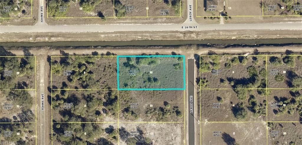 1519 Leroy AVE LEHIGH ACRES, FL 33972