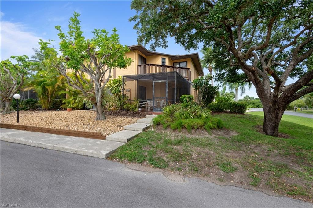 13527 Siesta Pines CT FORT MYERS, FL 33908