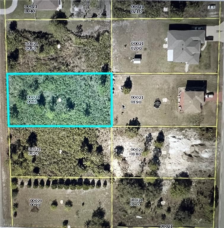 912 Calvin AVE LEHIGH ACRES, FL 33972