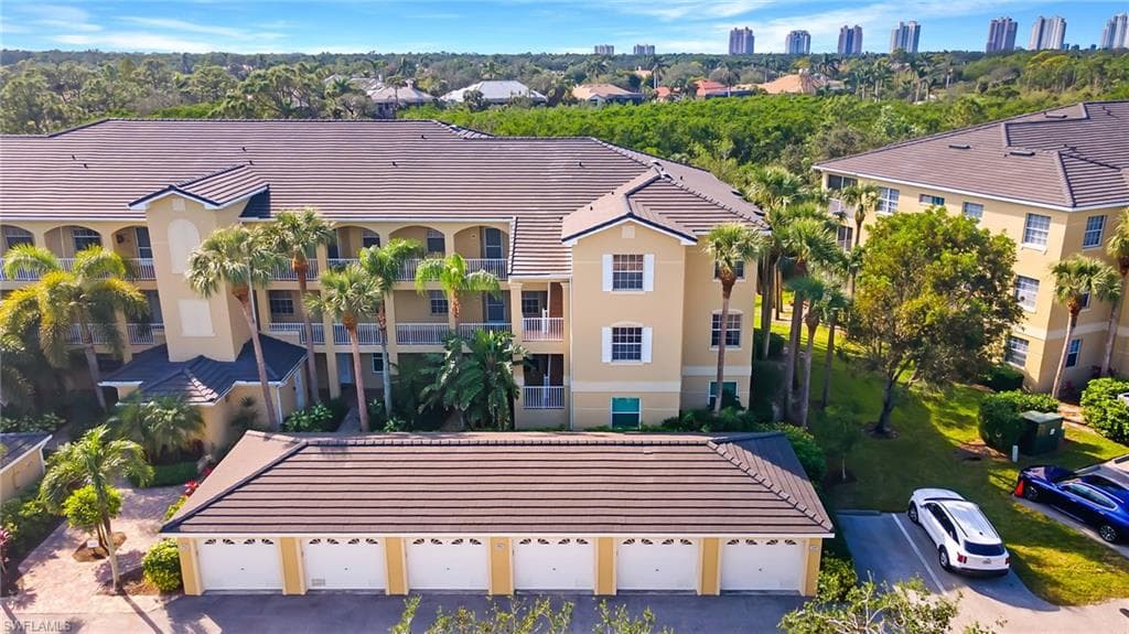 3441 Pointe Creek CT 206 BONITA SPRINGS, FL 34134