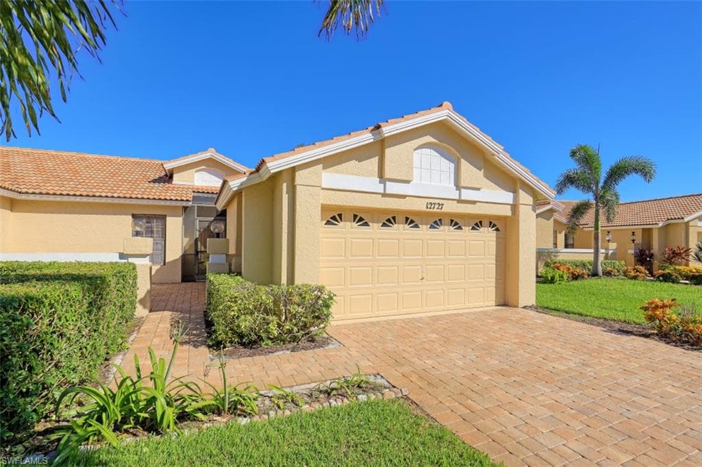 12727 Maiden Cane LN BONITA SPRINGS, FL 34135