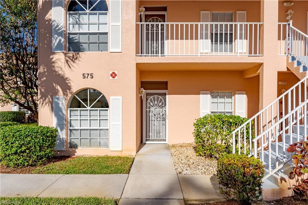 575 Augusta BLVD 1-1 NAPLES, FL 34113