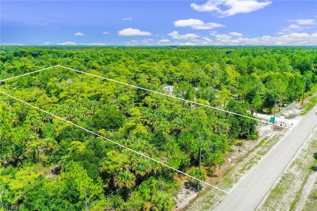 2555 6th ST NW NAPLES, FL 34120