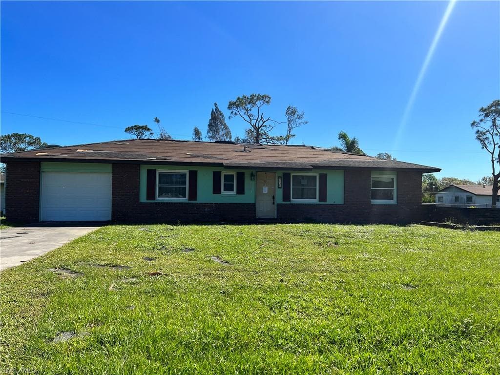 8121 Grady DR NORTH FORT MYERS, FL 33917