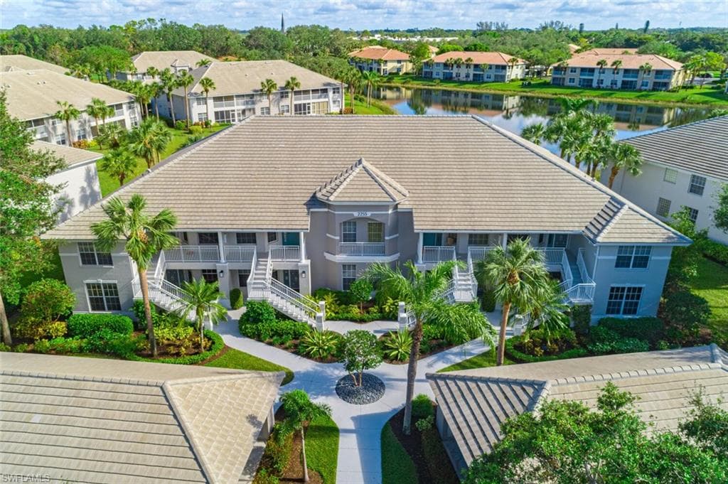 2255 Harmony LN 101 NAPLES, FL 34109