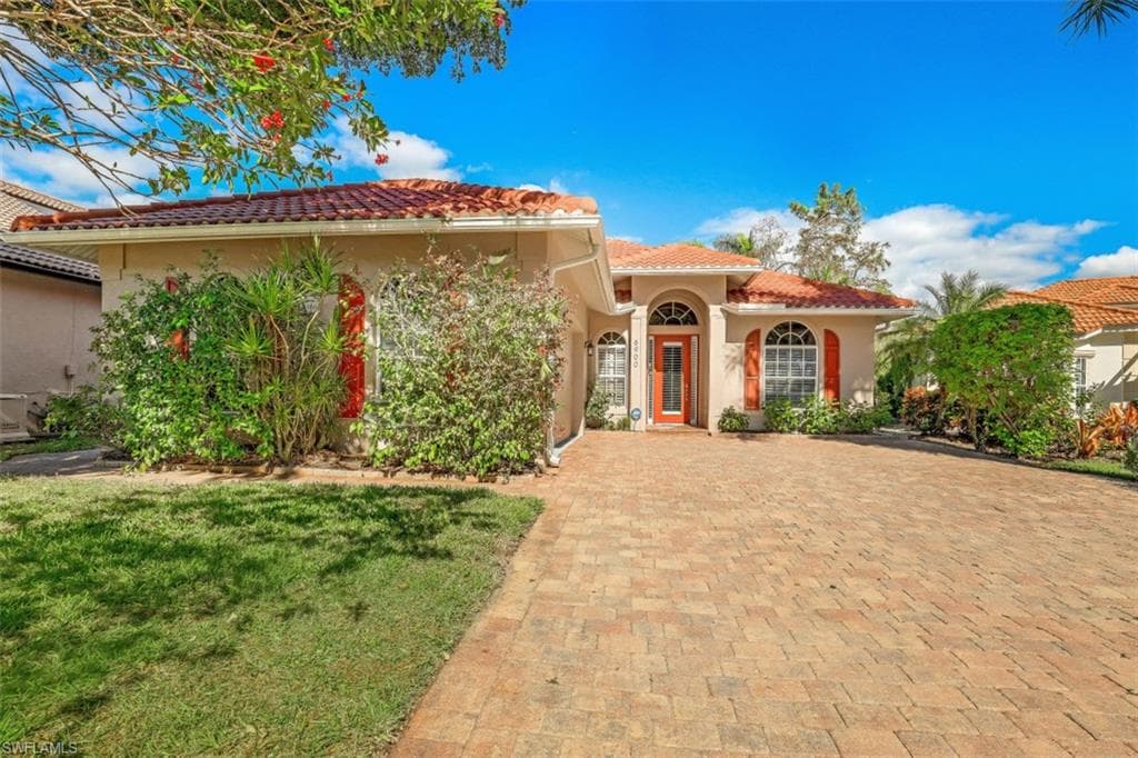 6900 Anthurium LN NAPLES, FL 34113