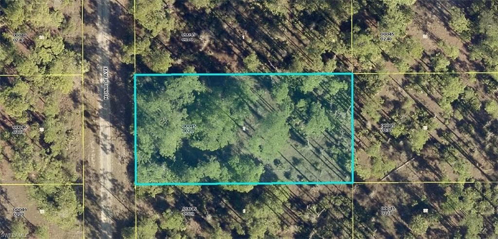 1120 Monroe AVE LEHIGH ACRES, FL 33972